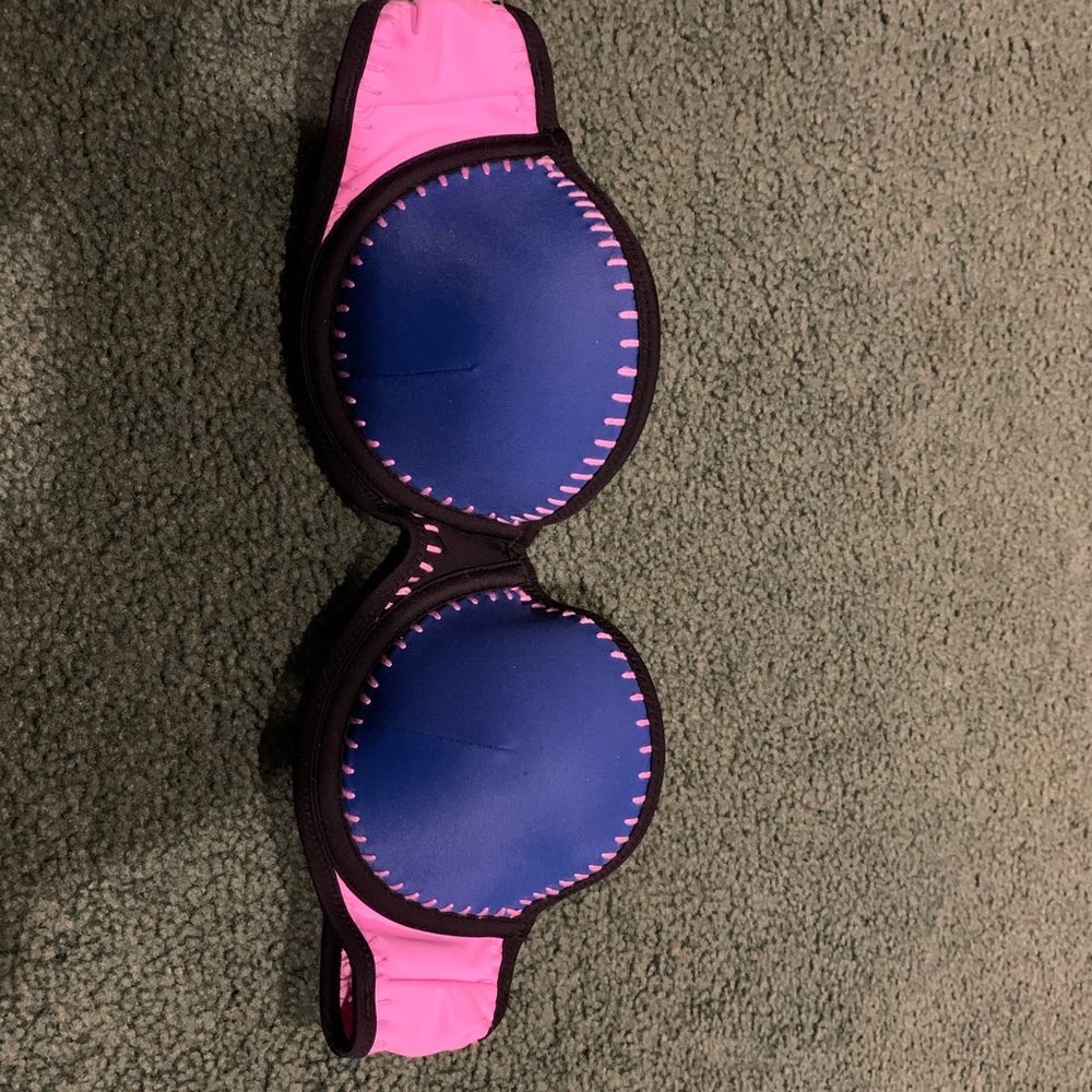 Victoria’s Secret bikini top